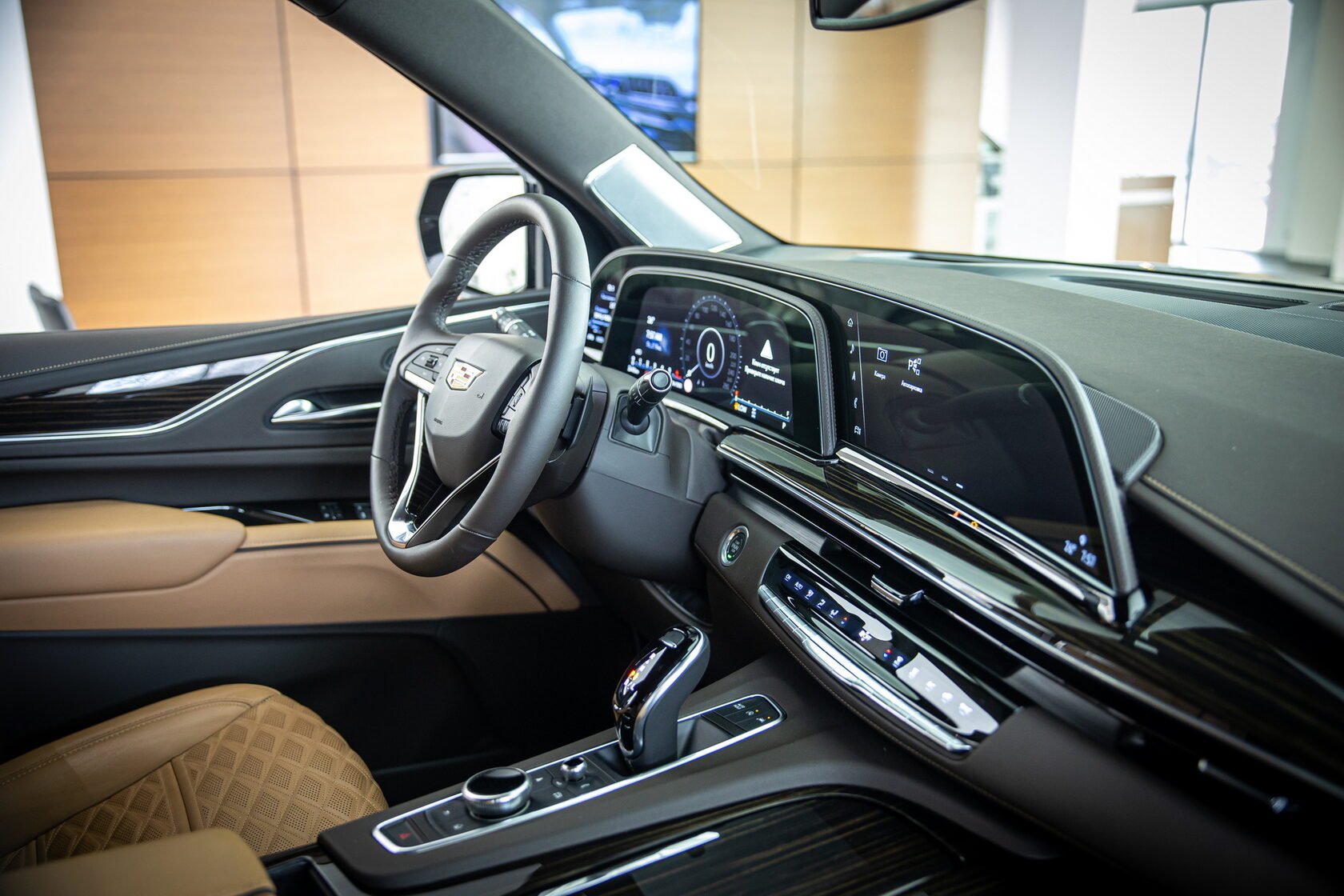 Новый автомобиль Cadillac Escalade 2023 года от 70 000 000 тенге из салона в Казахстане - фото 9