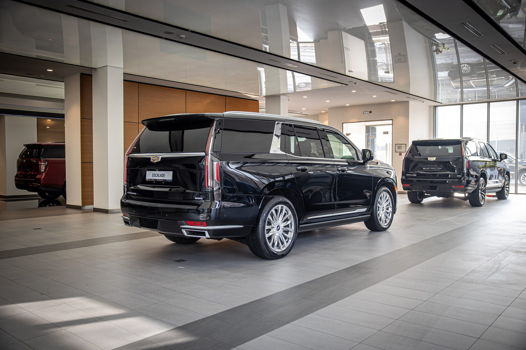Новый автомобиль Cadillac Escalade 2023 года от 70 000 000 тенге из салона в Казахстане - фото 7