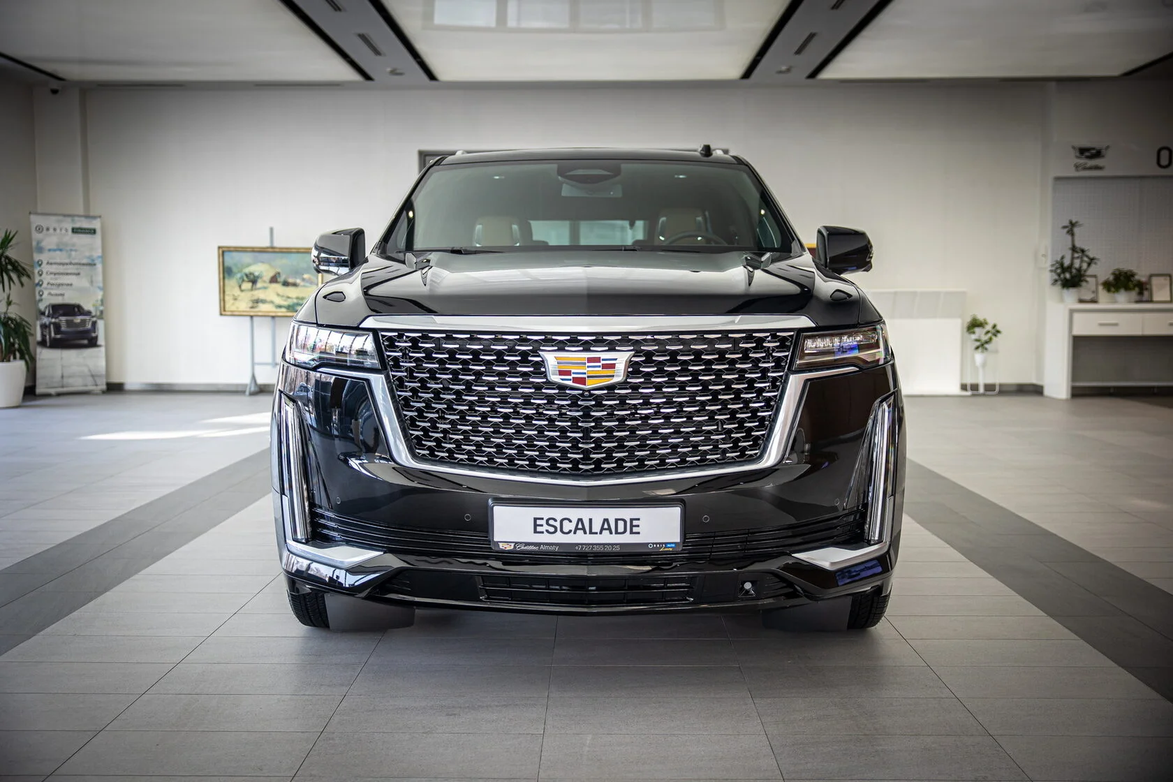 Новый автомобиль Cadillac Escalade 2023 года от 70 000 000 тенге из салона в Казахстане - фото 4