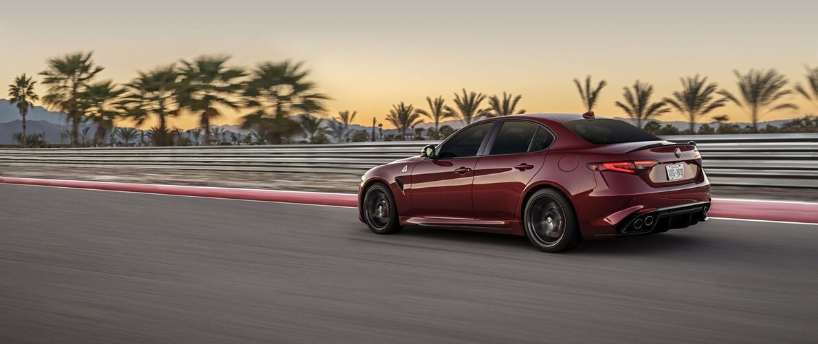 Новый автомобиль Alfa Romeo Giulia от 35 500 000 тенге из салона в Казахстане - фото 3