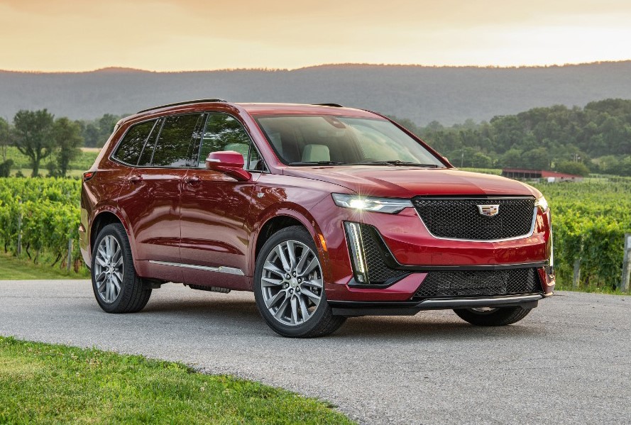 Новый автомобиль Cadillac XT6 2023 года от 42 000 000 тенге из салона в Алматы - фото 1