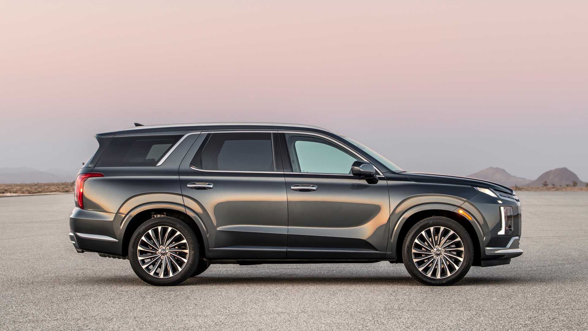 Новый автомобиль Hyundai Palisade 2023 года от 27 990 000 тенге из салона в Казахстане - фото 3