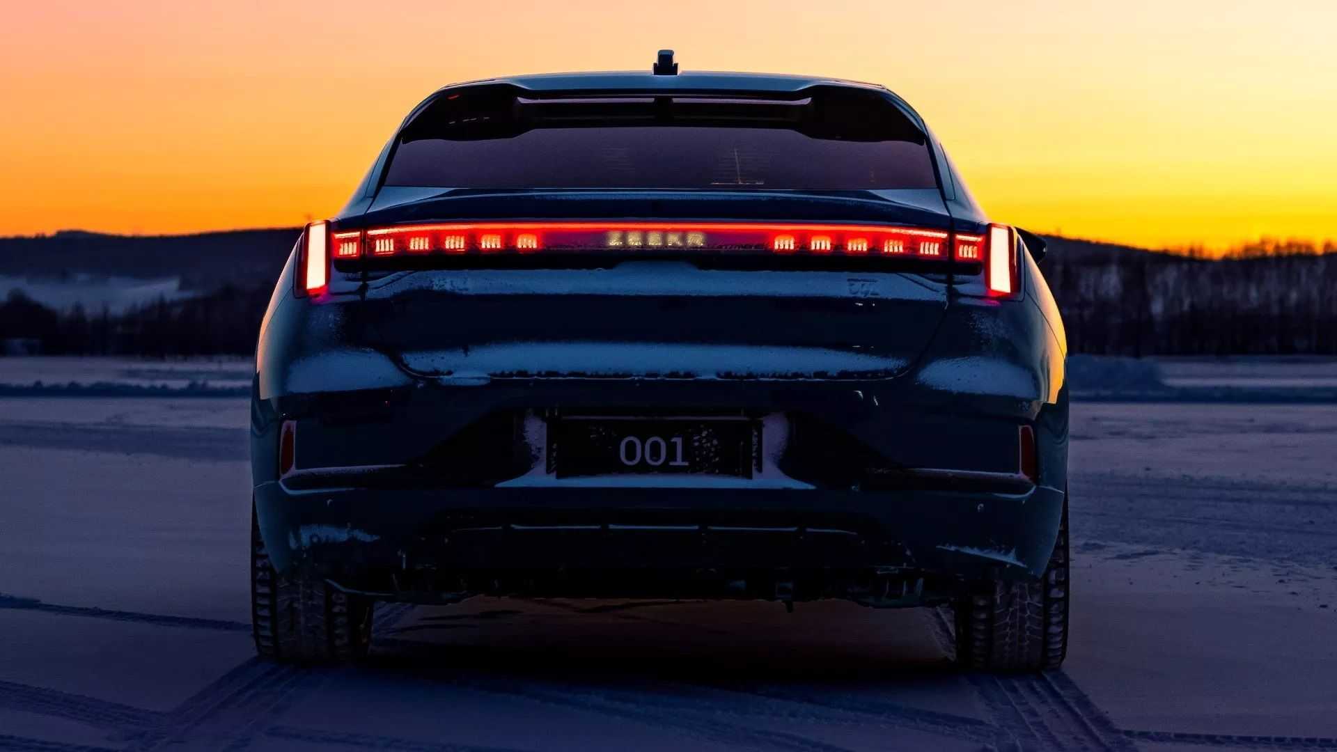 Новый автомобиль Zeekr 001 от 26 650 000 тенге из салона в Казахстане - фото 3