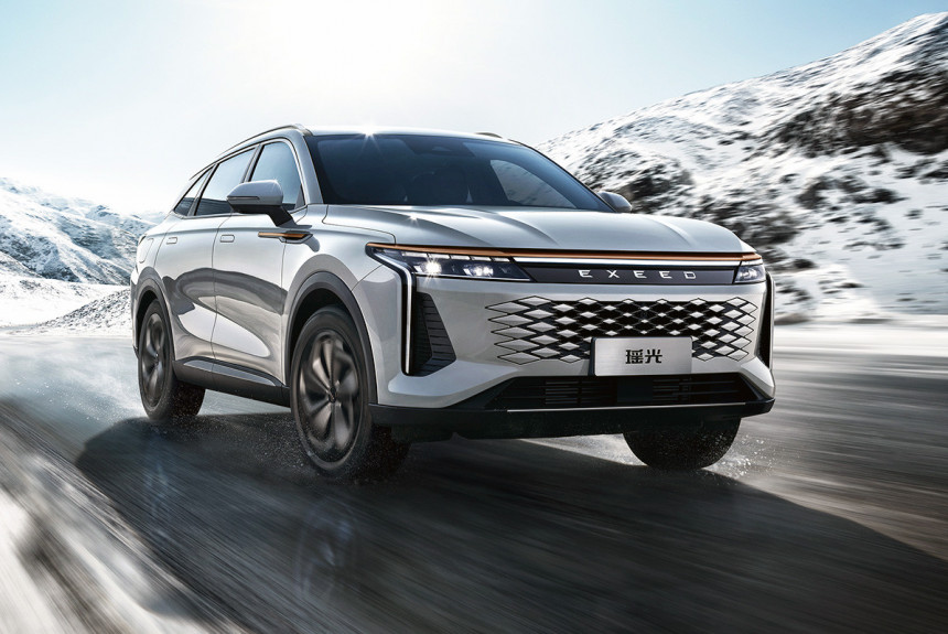 Новый автомобиль EXEED RX 2023 года от 24 990 000 тенге из салона в Алматы - фото 1
