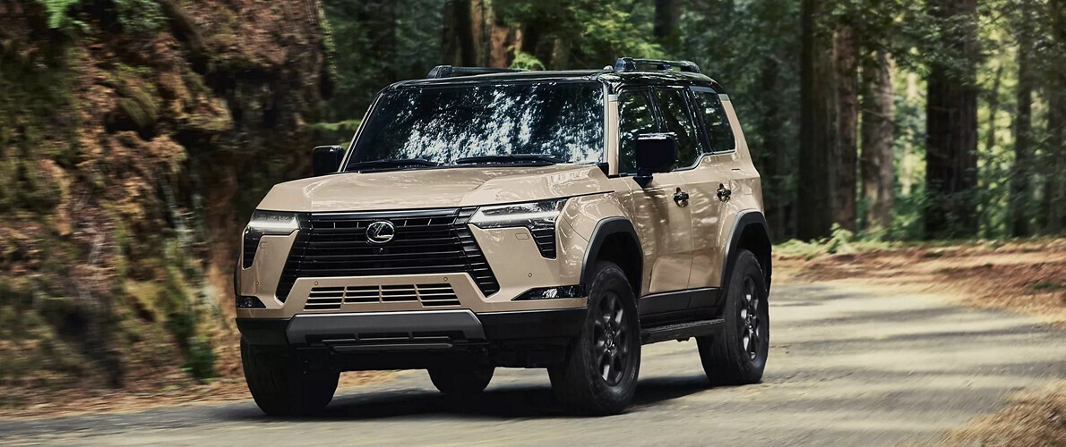Новый автомобиль Lexus GX от 63 990 000 тенге из салона в Алматы - фото 1