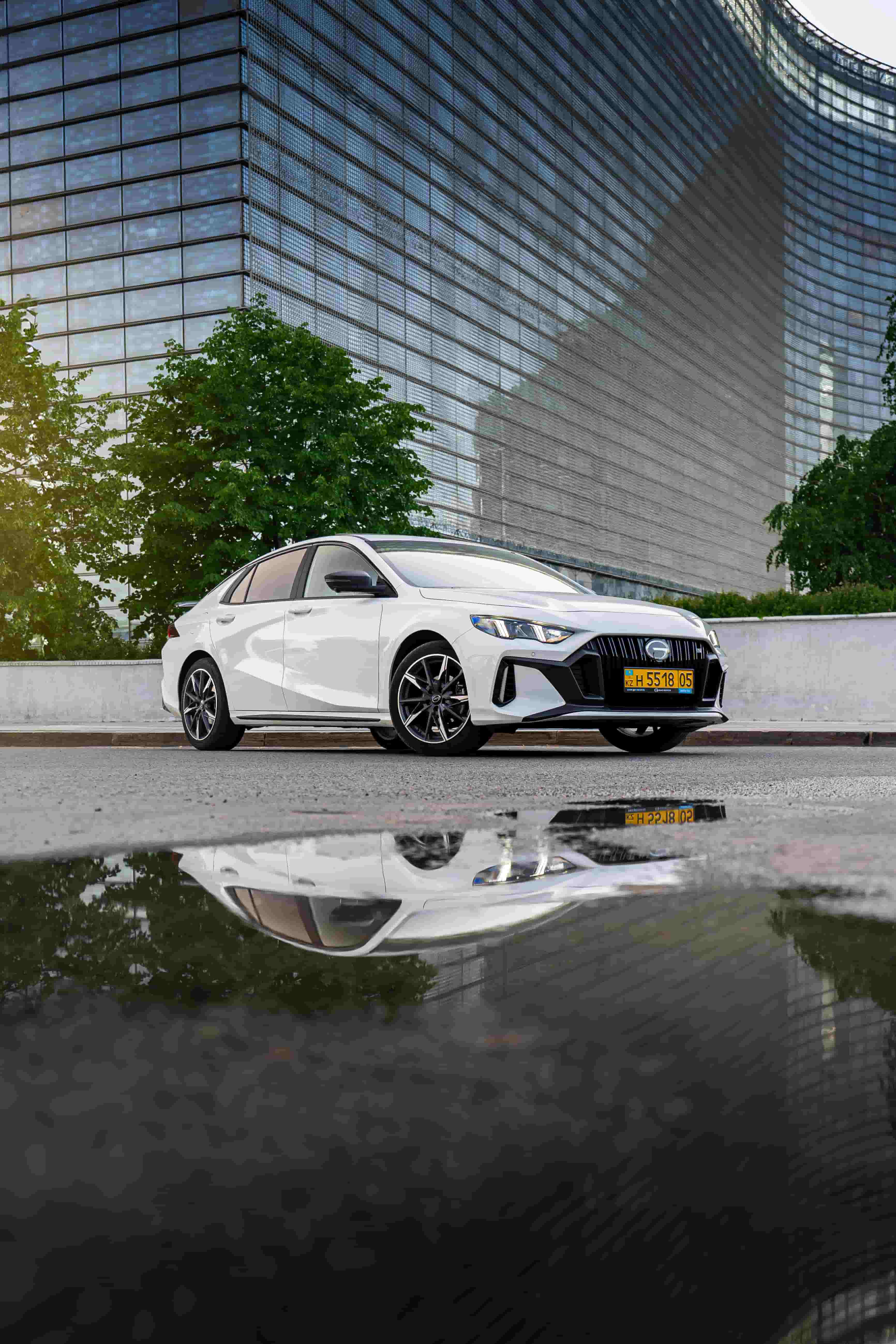 Новый автомобиль GAC Empow от 9 990 000 тенге из салона в Казахстане - фото 3