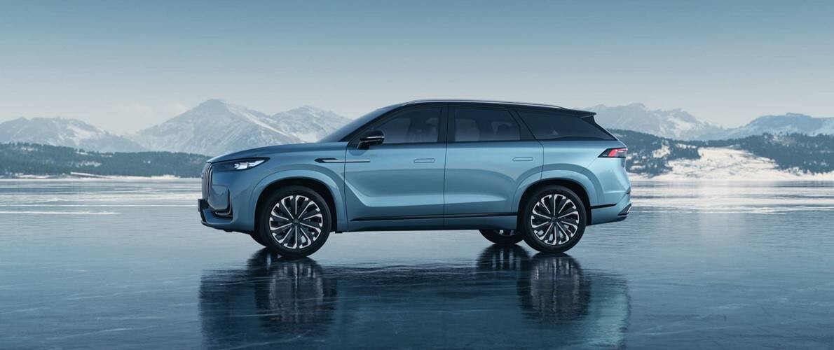 Новый автомобиль Jaecoo J8 2025 года от 16 990 000 тенге из салона в Алматы - фото 13
