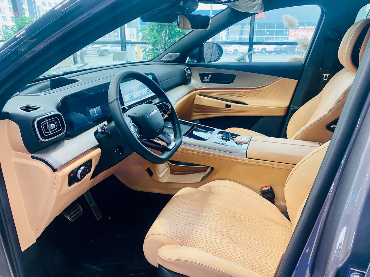 Новый автомобиль Jaecoo J8 2025 года от 16 990 000 тенге из салона в Алматы - фото 8