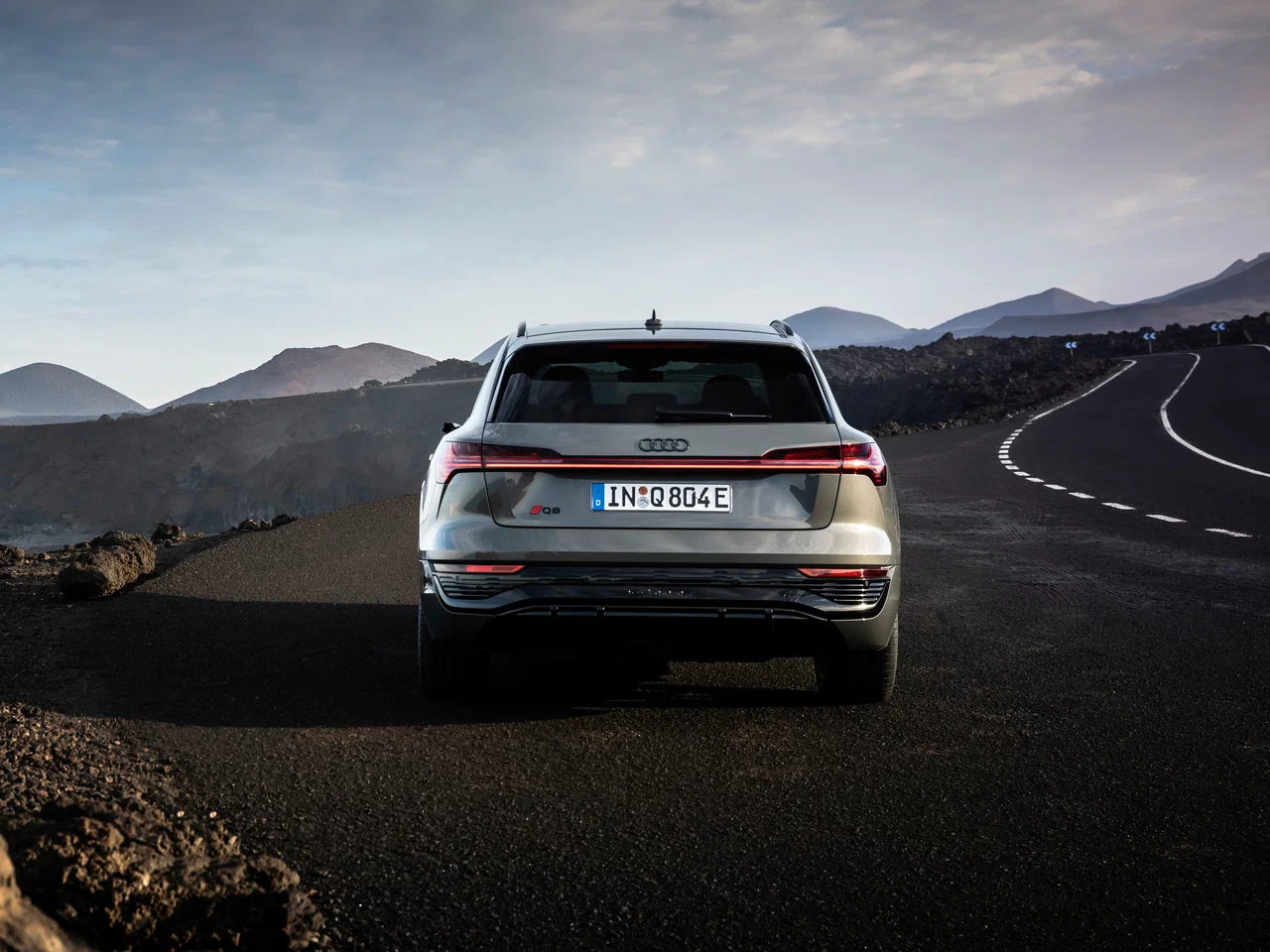 Новый автомобиль Audi Q8 e-tron 2026 года от 33 170 000 тенге из салона в Алматы - фото 3