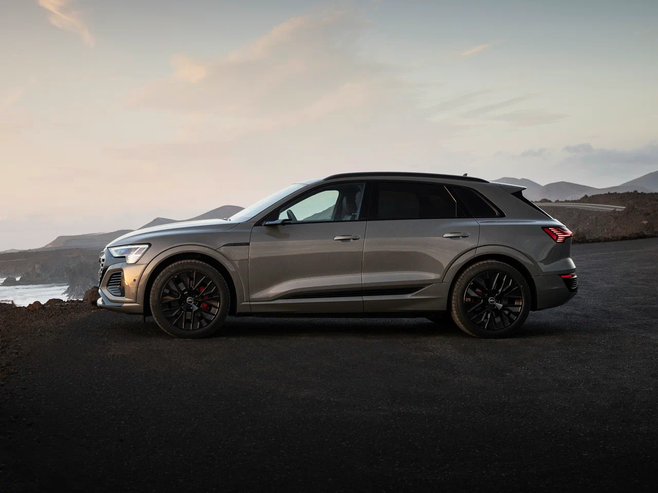 Новый автомобиль Audi Q8 e-tron 2026 года от 33 170 000 тенге из салона в Алматы - фото 5