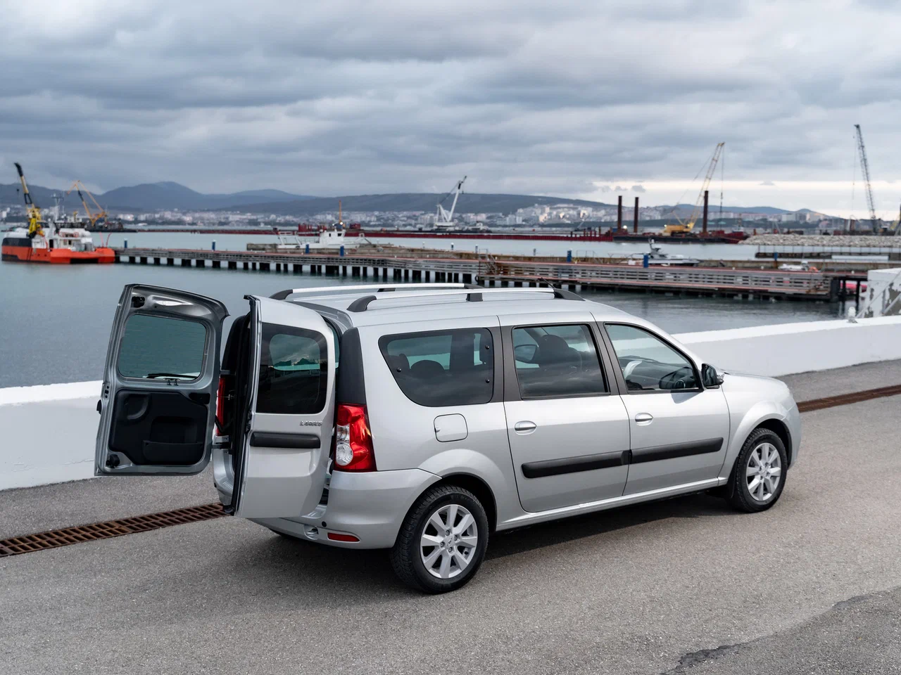 Новый автомобиль LADA (ВАЗ) Largus от 8 400 000 тенге из салона в Костанае - фото 2