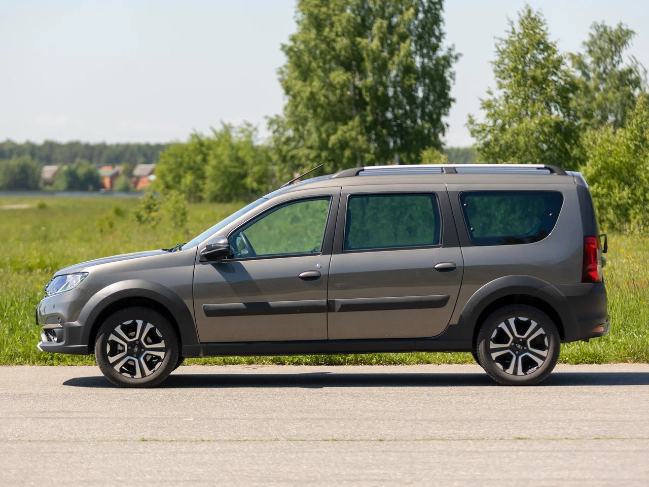 Новый автомобиль LADA (ВАЗ) Largus Cross от 10 200 000 тенге из салона в Костанае - фото 4
