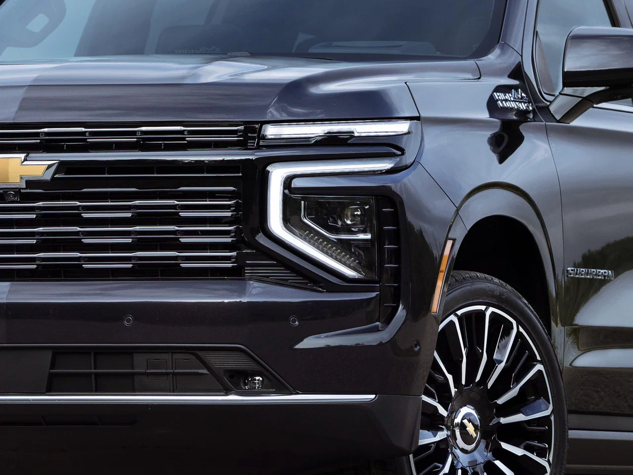 Новый автомобиль Chevrolet Suburban от 59 990 000 тенге из салона в Казахстане - фото 3