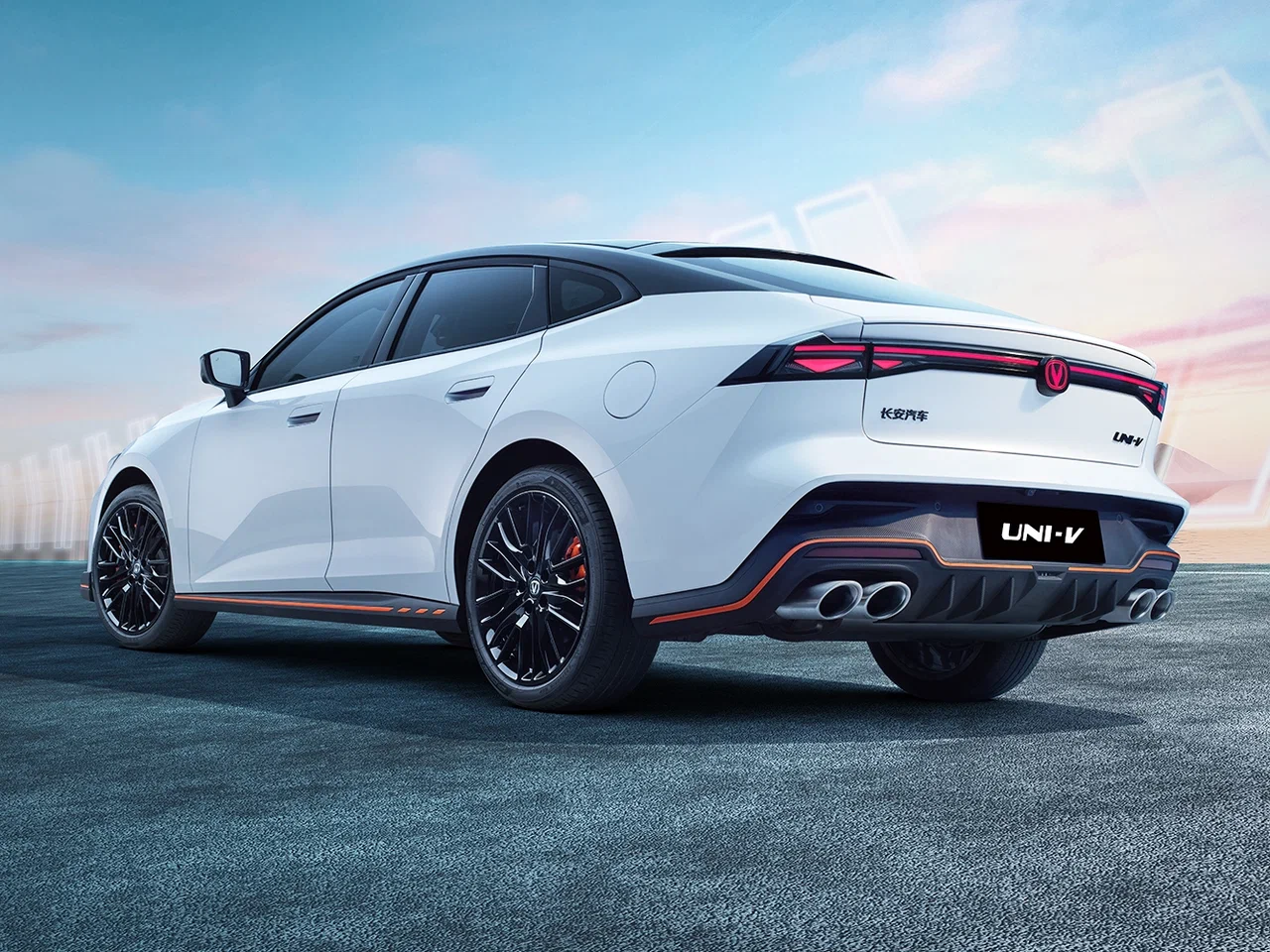 Новый автомобиль Changan UNI-V от 10 590 000 тенге из салона в Казахстане - фото 3