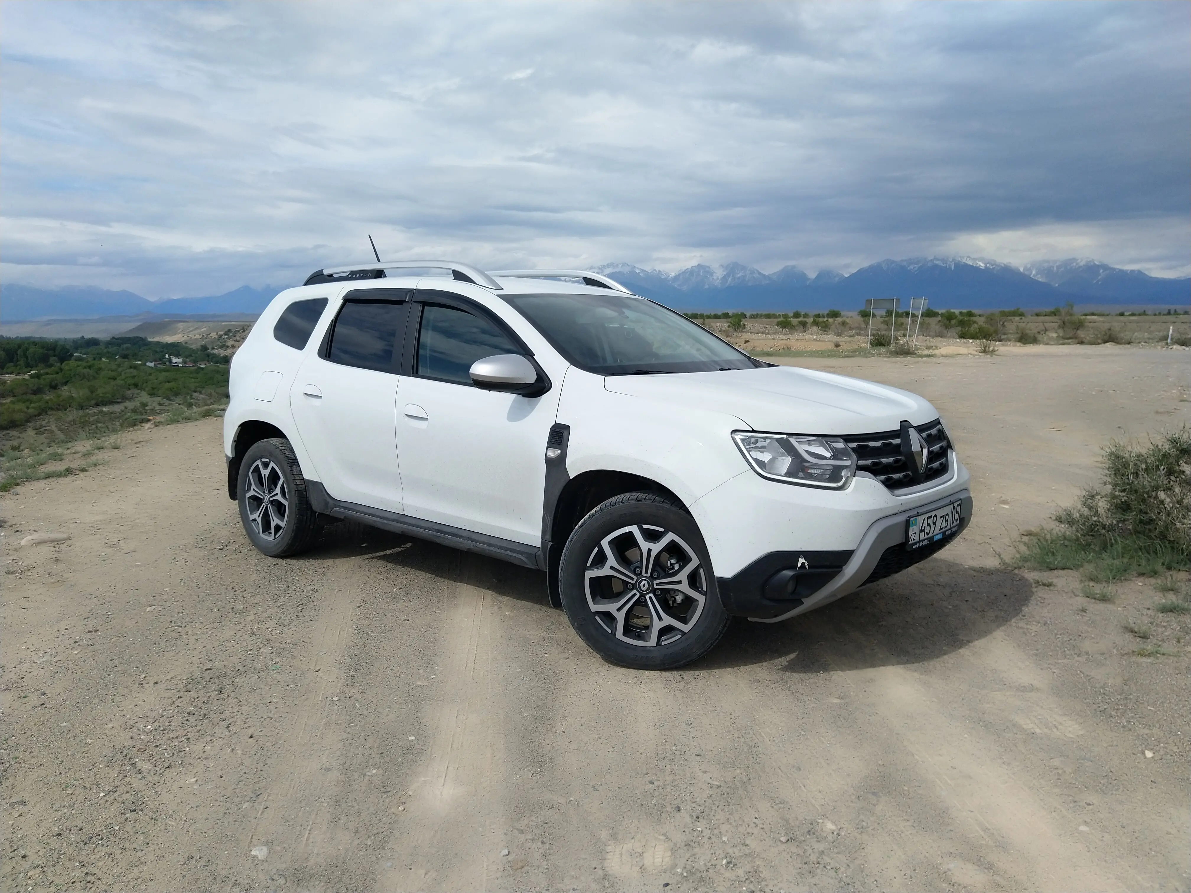 БЕЛЫЙ – «НЕПУШИСТЫЙ» Renault Duster - Aster.kz