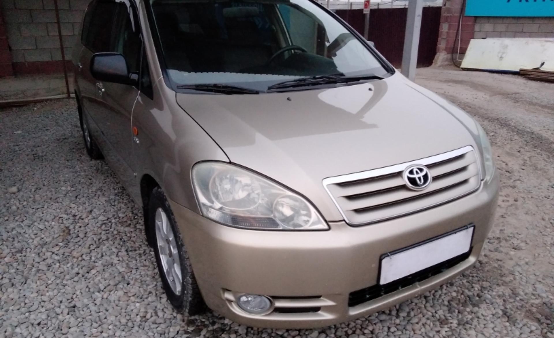 Toyota avensis verso 2002