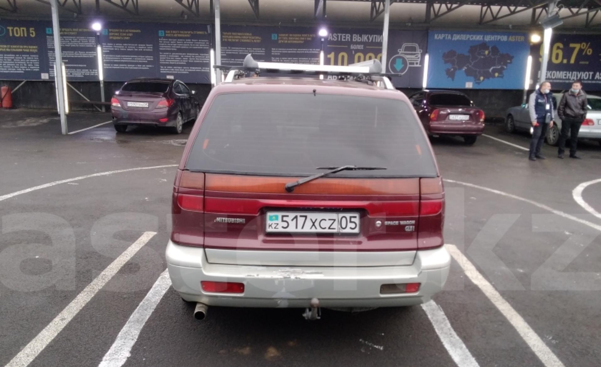 Mitsubishi space wagon 1994