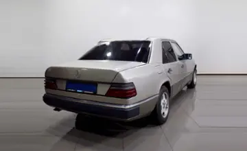 Mercedes-Benz W124 1993 года за 2 290 000 тг. в Шымкент