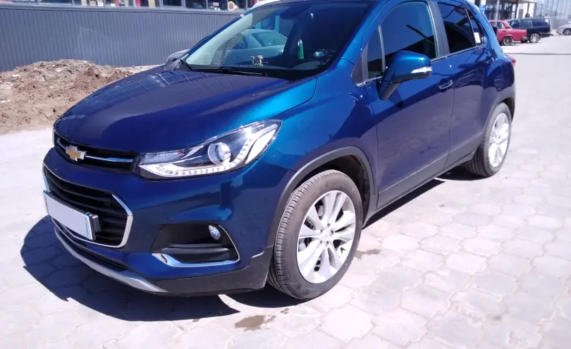 Шевроле казахстан. Шевроле трекер 2 синий. Chevrolet Tracker 2021 характеристики. Трекер 2 синий цвет Шевроле. Шевроле трекер 2021 цвета.