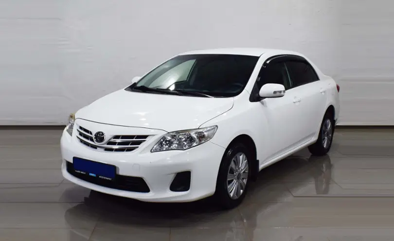 Кузов короллы 2012 год. Toyota Corolla 2012. Тойота Королла 2012 года. Тойота Королла 2012 года белая. Тойота Королла 2012 года 3 кузов переходной.