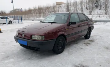 Volkswagen Passat 1991 года за 890 000 тг. в Усть-Каменогорск