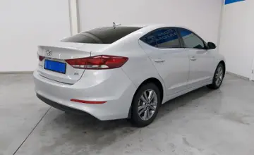 Hyundai Elantra 2019 года за 9 190 000 тг. в Усть-Каменогорск