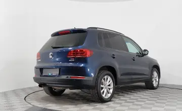 Volkswagen Tiguan 2015 года за 8 260 000 тг. в Астана