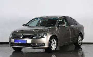 Volkswagen Passat 2013 года за 5 920 000 тг. в Астана