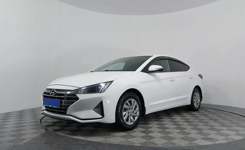 Hyundai Elantra 2019 года за 9 760 000 тг. в Астана