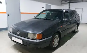 Volkswagen Passat 1993 года за 1 400 000 тг. в Уральск