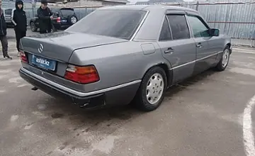 Mercedes-Benz W124 1991 года за 2 500 000 тг. в Шымкент