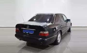 Mercedes-Benz W124 1993 года за 1 690 000 тг. в Шымкент