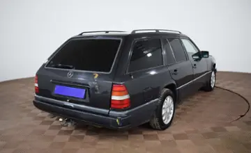 Mercedes-Benz W124 1990 года за 1 390 000 тг. в Шымкент