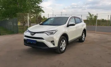 Toyota RAV4 2017 года за 12 740 000 тг. в Павлодар