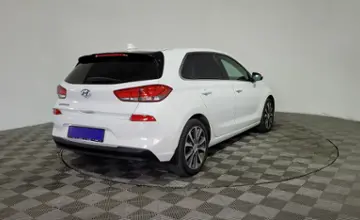 Hyundai Elantra 2017 года за 9 260 000 тг. в Алматы