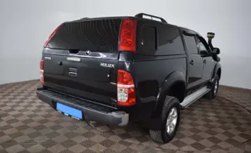 Toyota Hilux 2015 года за 9 690 000 тг. в Шымкент