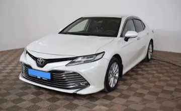 Toyota Camry 2018 года за 15 570 000 тг. в Шымкент