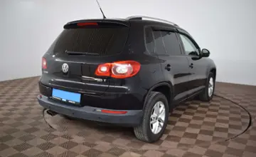 Volkswagen Tiguan 2011 года за 5 970 000 тг. в Шымкент