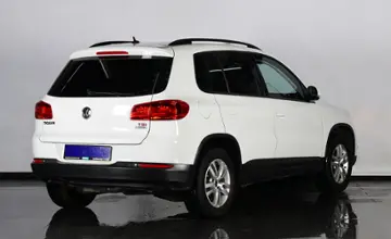 Volkswagen Tiguan 2015 года за 8 490 000 тг. в Нур-Султан