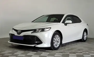 Toyota Camry 2018 года за 15 990 000 тг. в Алматы