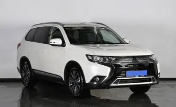 Mitsubishi Outlander 2019 года за 11 200 000 тг. в Астана фото 3