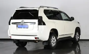 Toyota Land Cruiser Prado 2013 года за 18 990 000 тг. в Астана