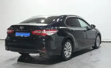 Toyota Camry 2018 года за 13 350 000 тг. в Шымкент