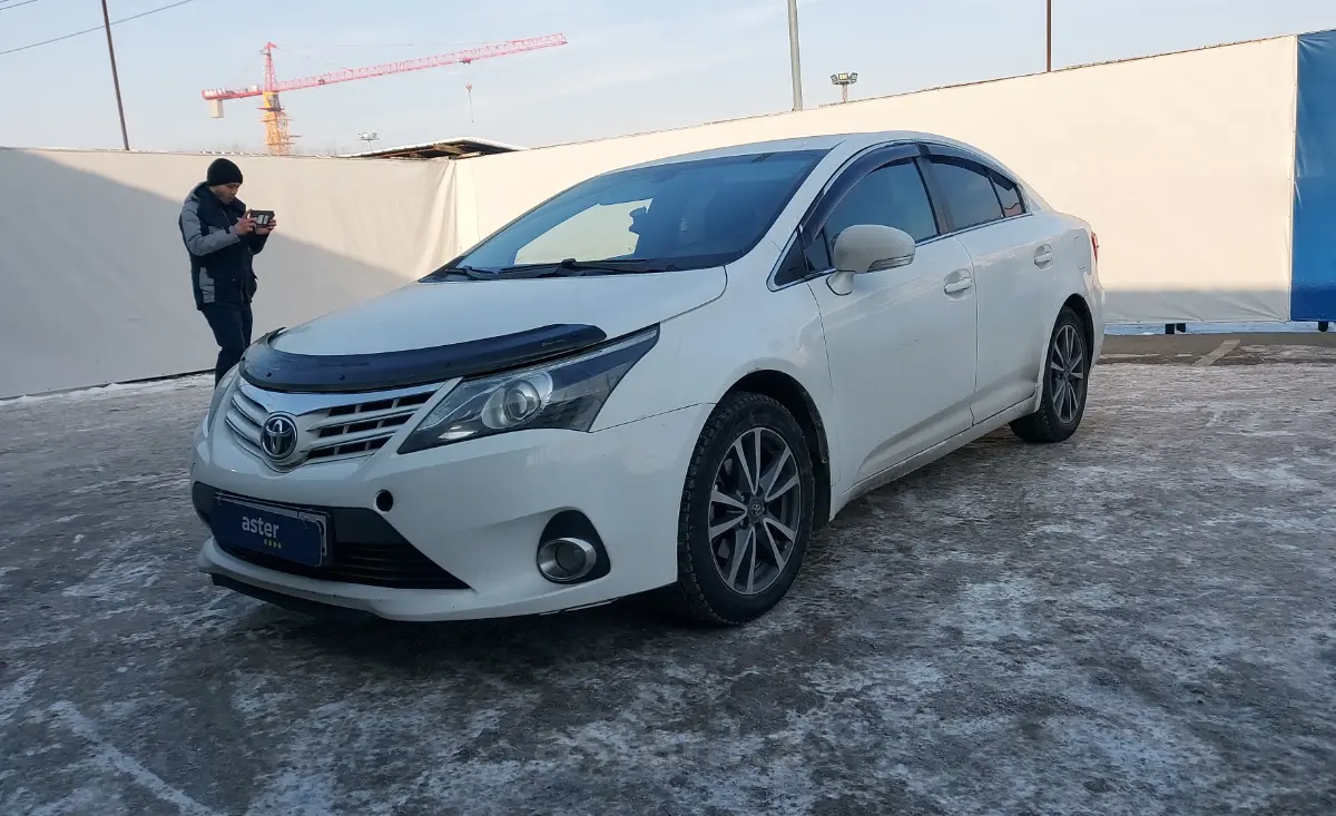 Toyota Avensis 2013