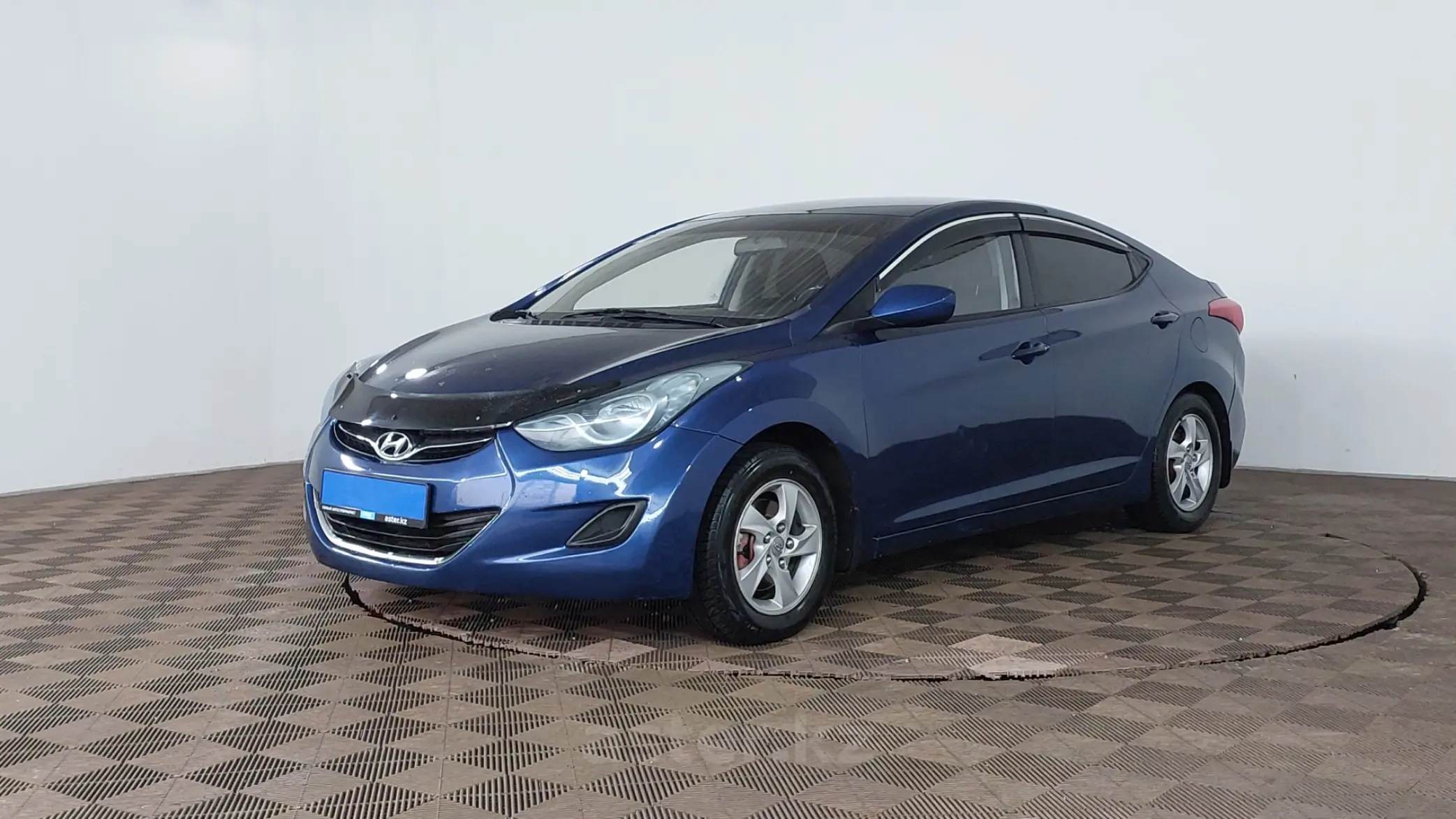 Hyundai Elantra 2013