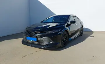Toyota Camry 2019 года за 17 650 000 тг. в Актау