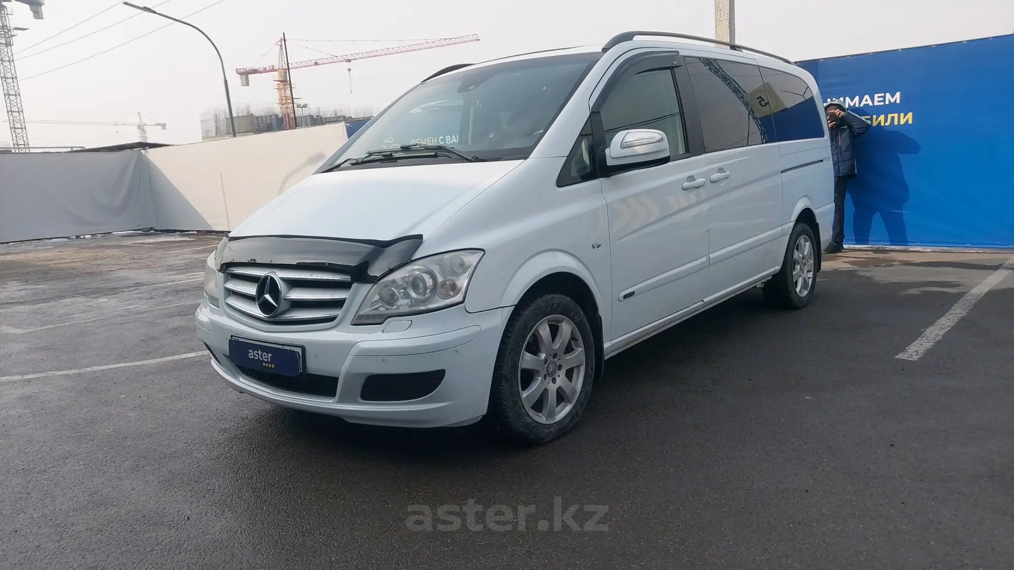 Мерседес виано бензин. Мерседес Вито 2013. Mercedes Vito 110 2013. Мерседес Вито 2005 год отзывы. Мерседес Вито 2013 отзывы.