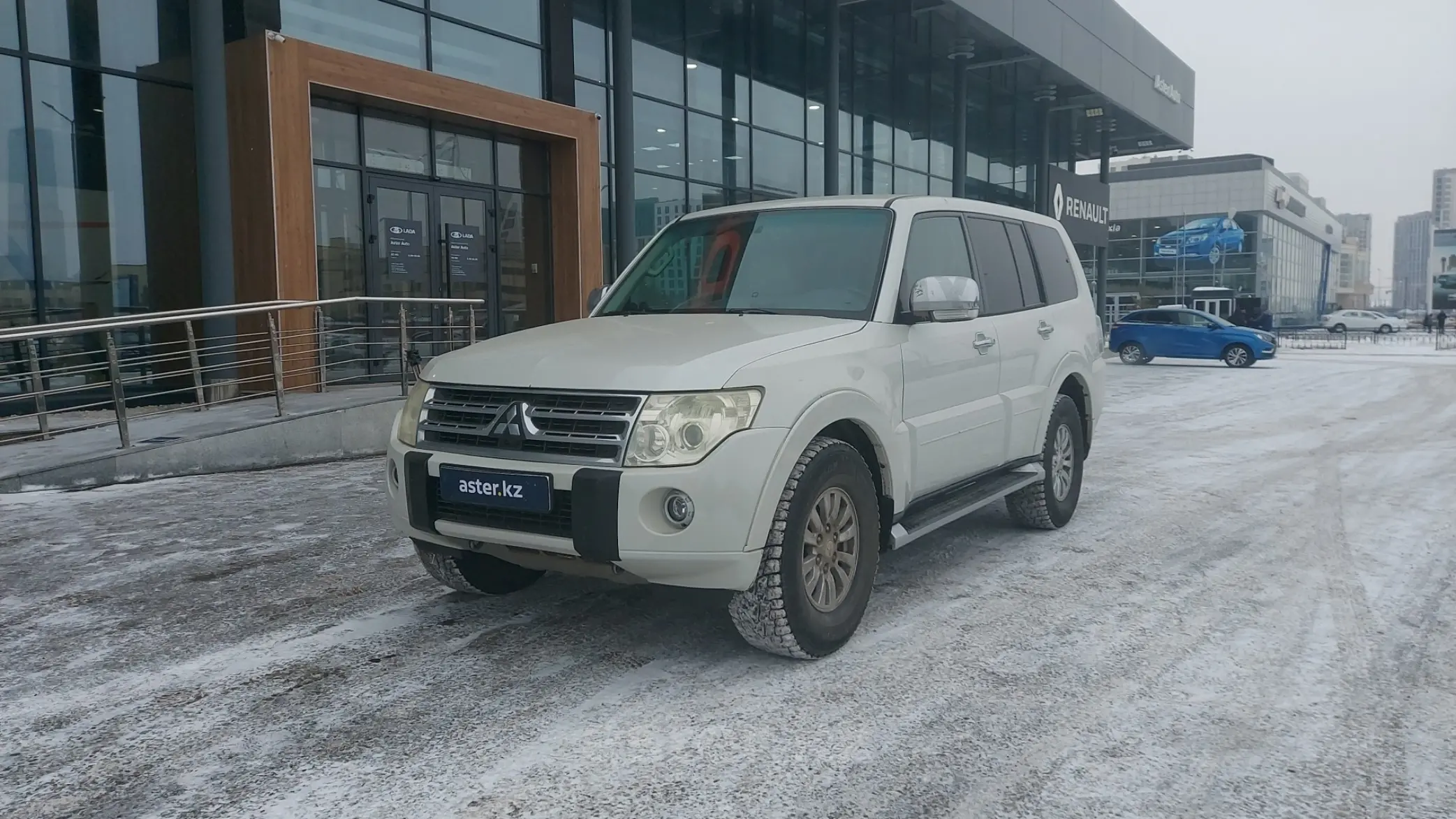 Mitsubishi Pajero 2010