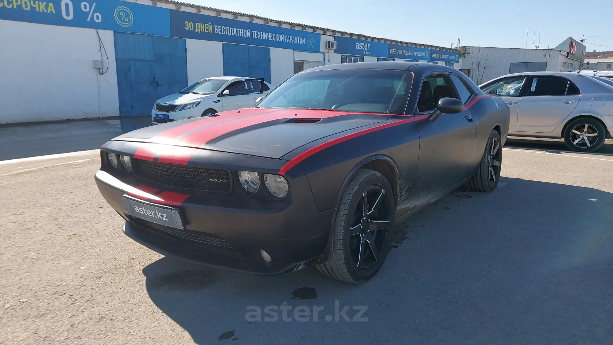 Dodge Challenger 2011 с сзади