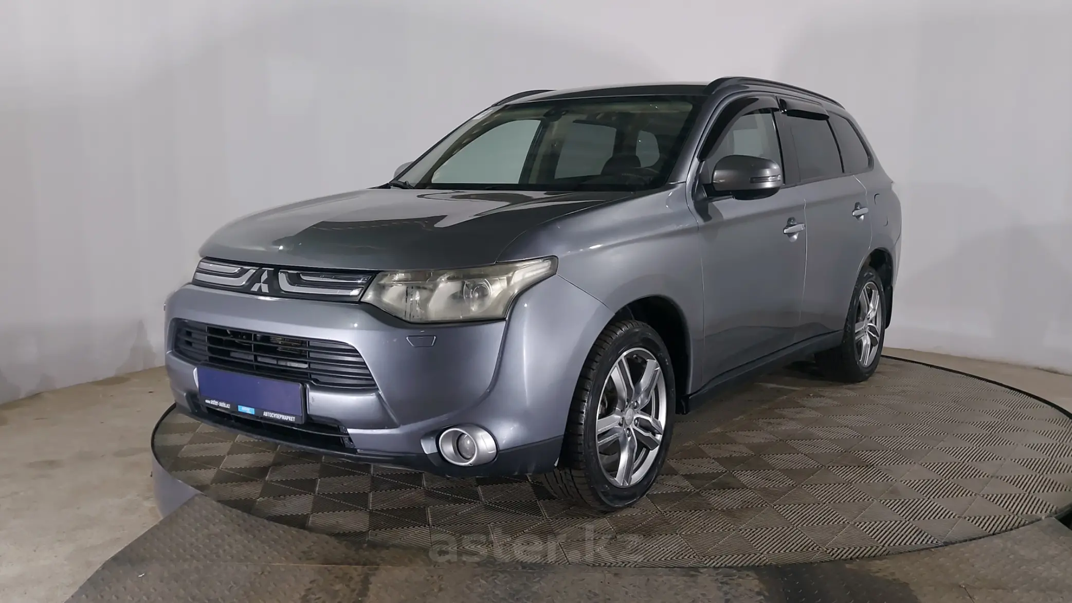 Mitsubishi Outlander 2012